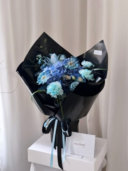 Bó Mix Tone Xanh Dương Đen