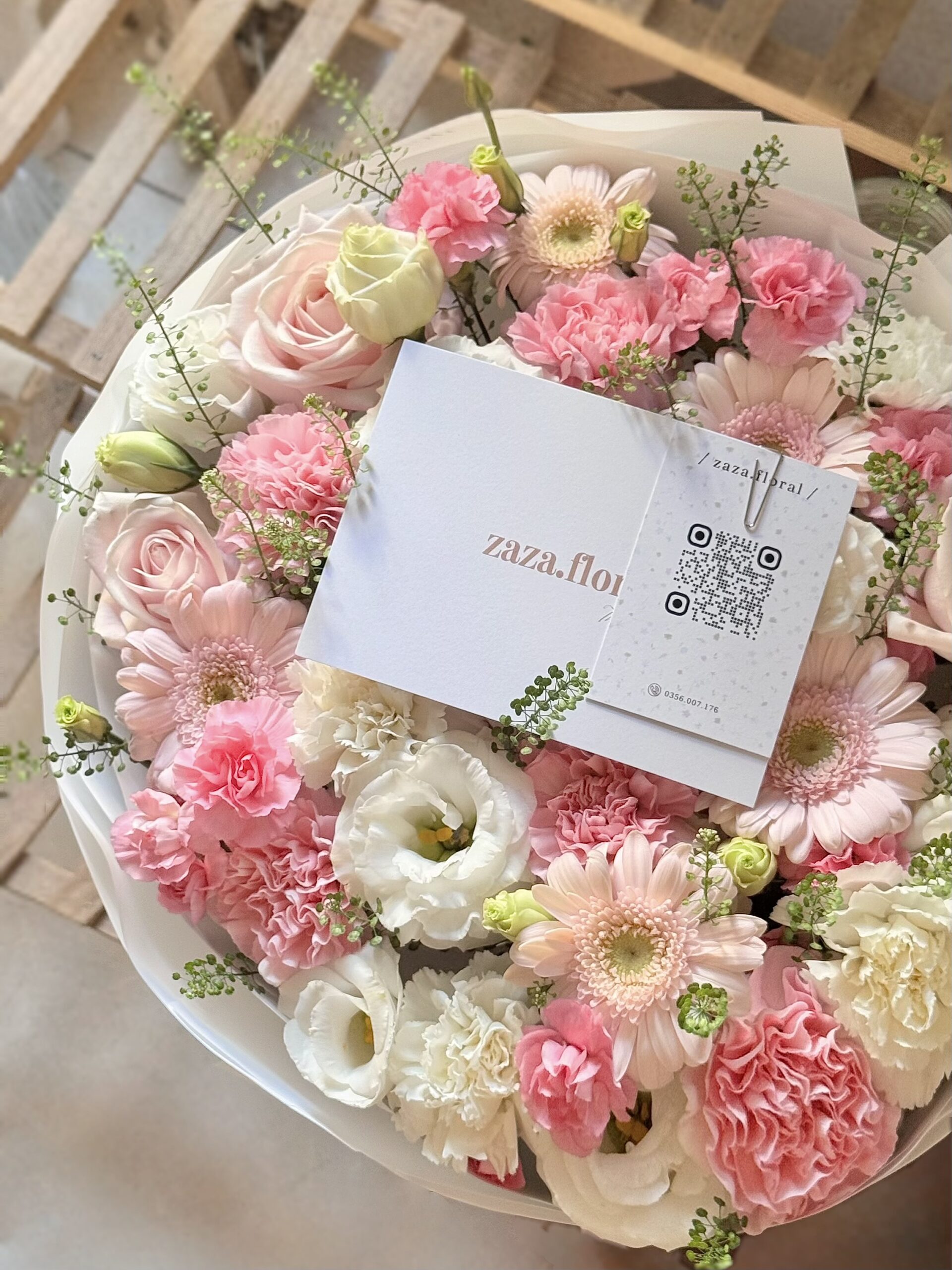 Bó Tròn Tone Trắng Hồng - Ảnh 3